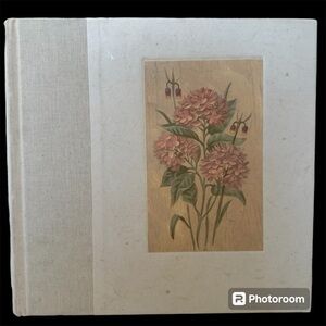 Hallmark cream floral 4” x6” photo picture album